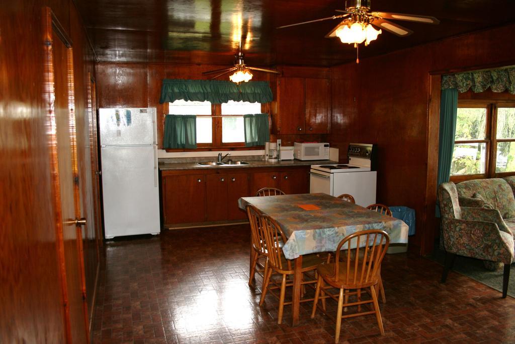 Golden Beach Resort Roseneath Quarto foto